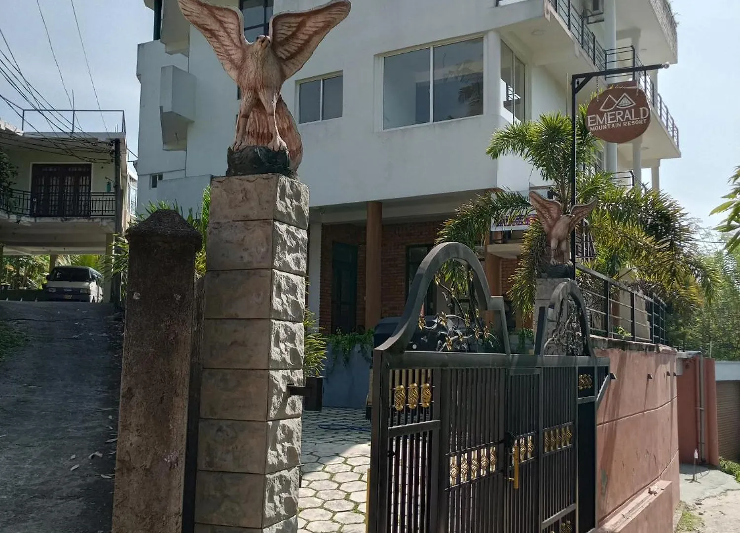 Hotel Emerald Mountain Resort Ampitiya