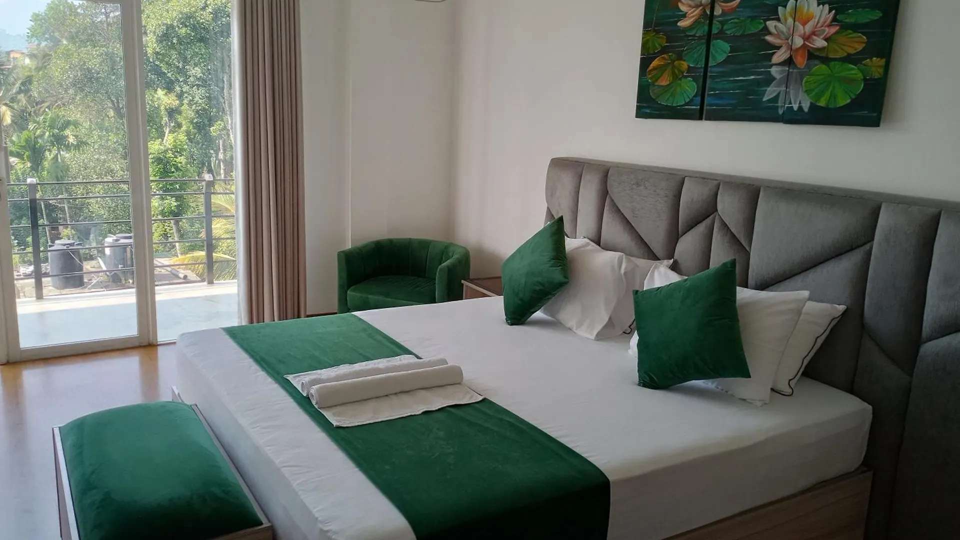 Hotel Emerald Mountain Resort Ampitiya